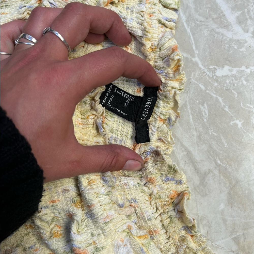 Floral Ruffled Blouse - Picture 2 of 2